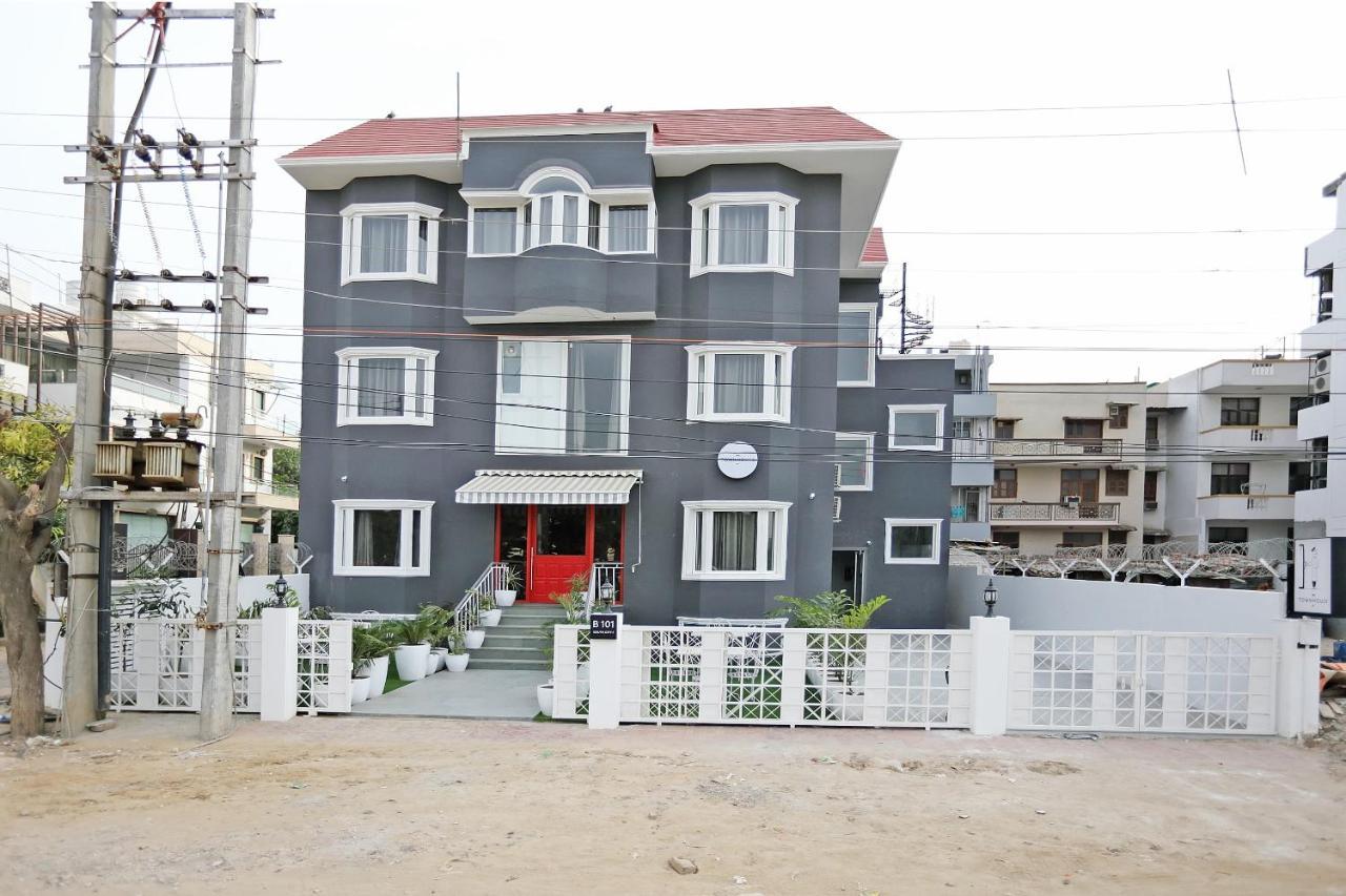 Oyo Townhouse 17 Huda City Center Near Leisure Valley Park Gurgaon Bagian luar foto